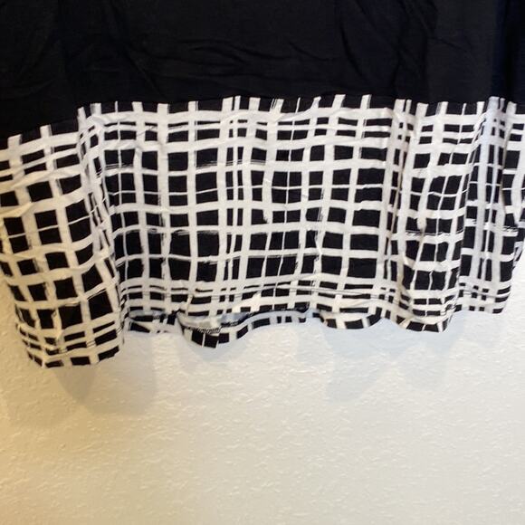 Chico’s Plaid Black & White Color Block Hem Tunic Top EUC Sz 16 Stretchy Rayon - Picture 2 of 13